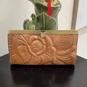 Patricia Nash wallet